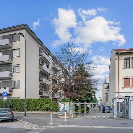 Rog27-Large Apartment With Transport Close To Home- Milan Extérieur photo